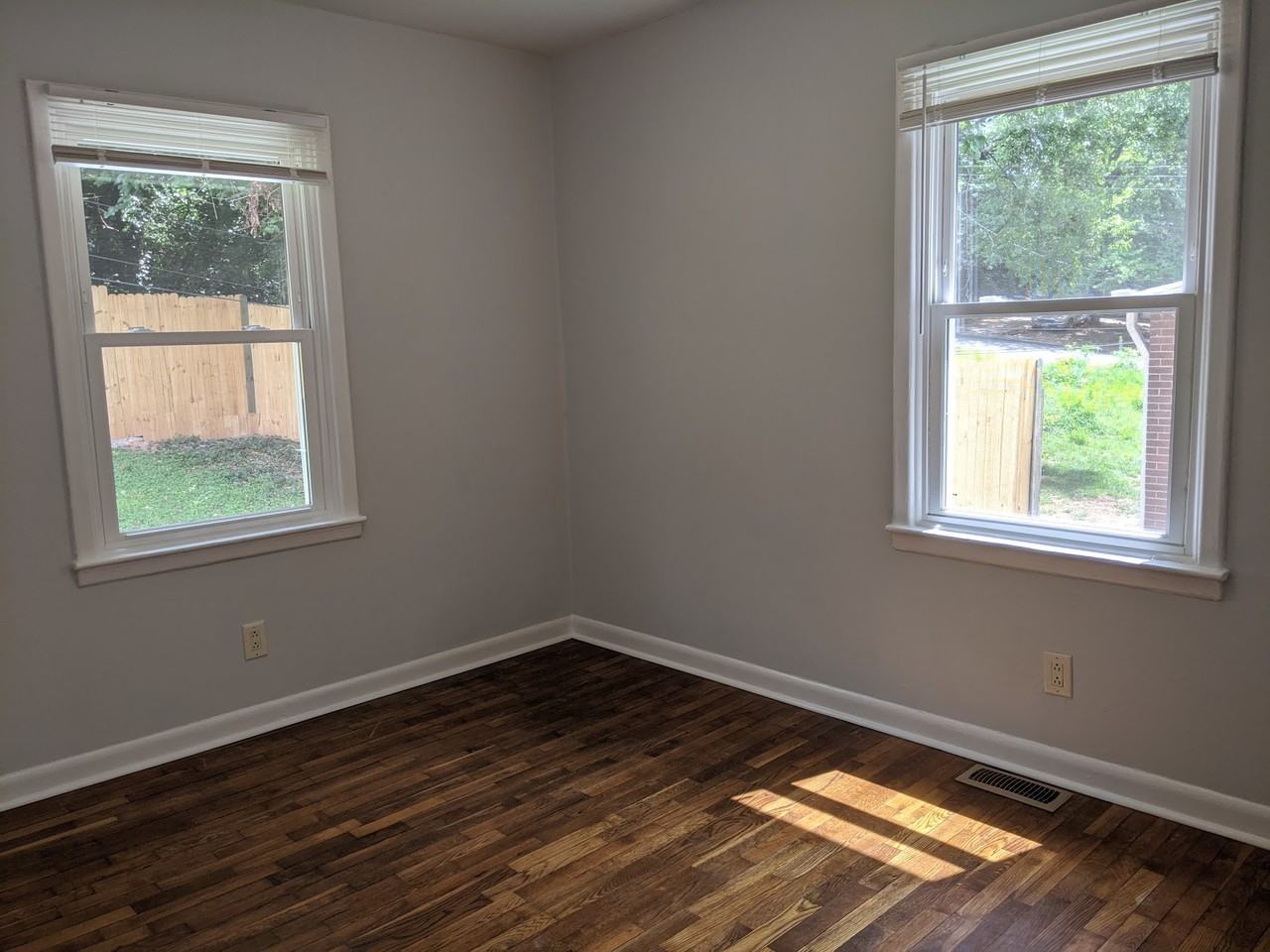 1308 Seigle Ave #NA - Photo 4 of 17