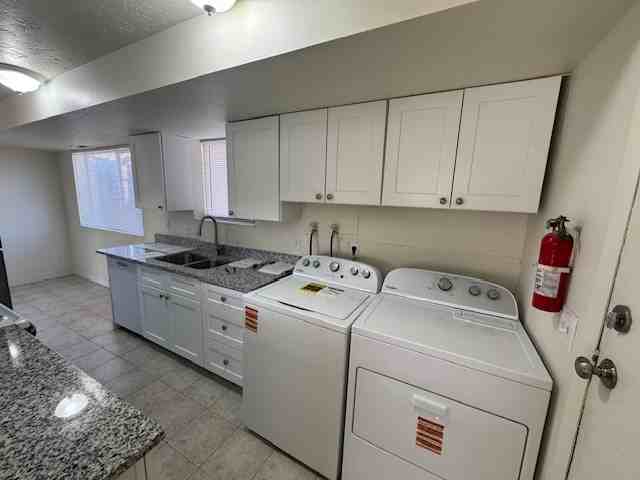 1437 E Hickory Ln - Photo 3 of 7