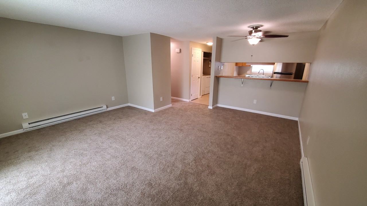 12008 108th Avenue Ct E - Photo 3 of 19