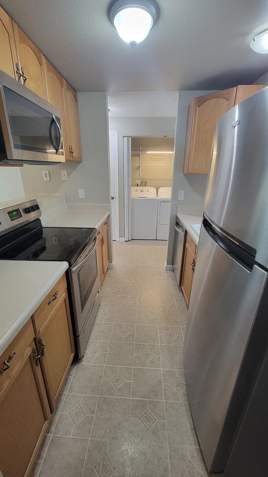 12008 108th Avenue Ct E - Photo 7 of 19