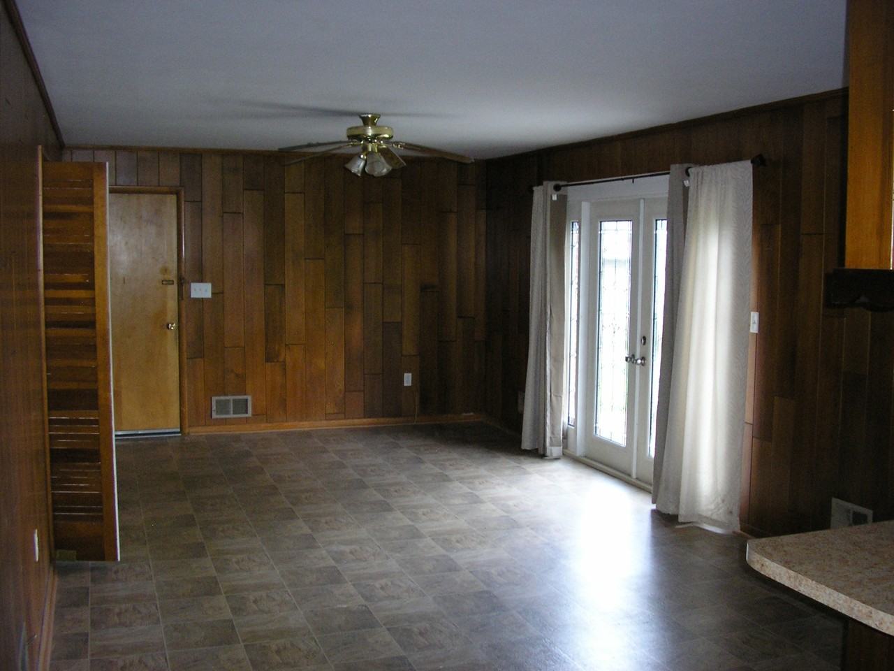 1415 Woodhurst St - Photo 6 of 16