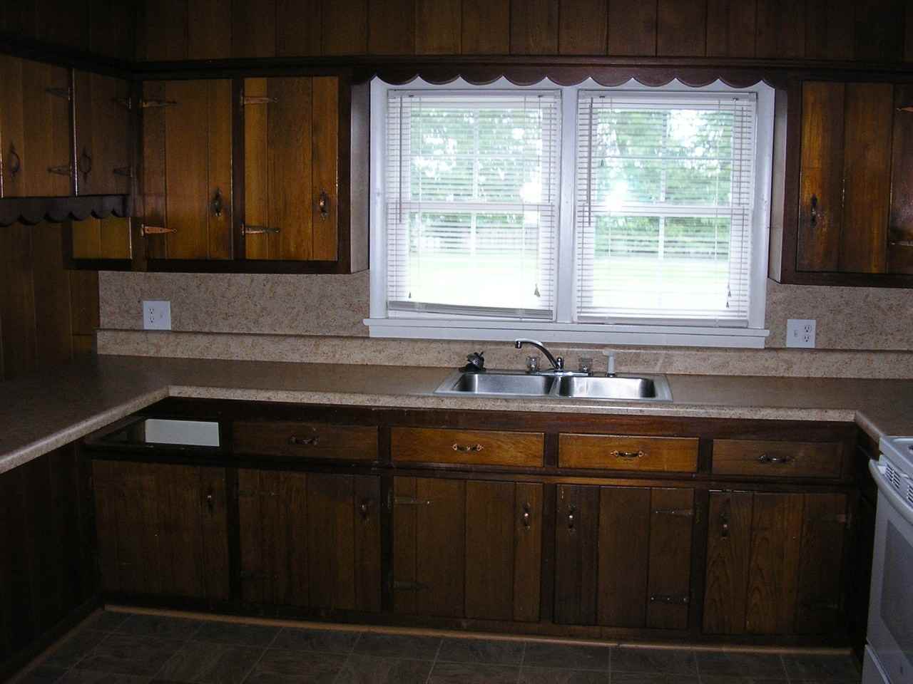 1415 Woodhurst St - Photo 7 of 16