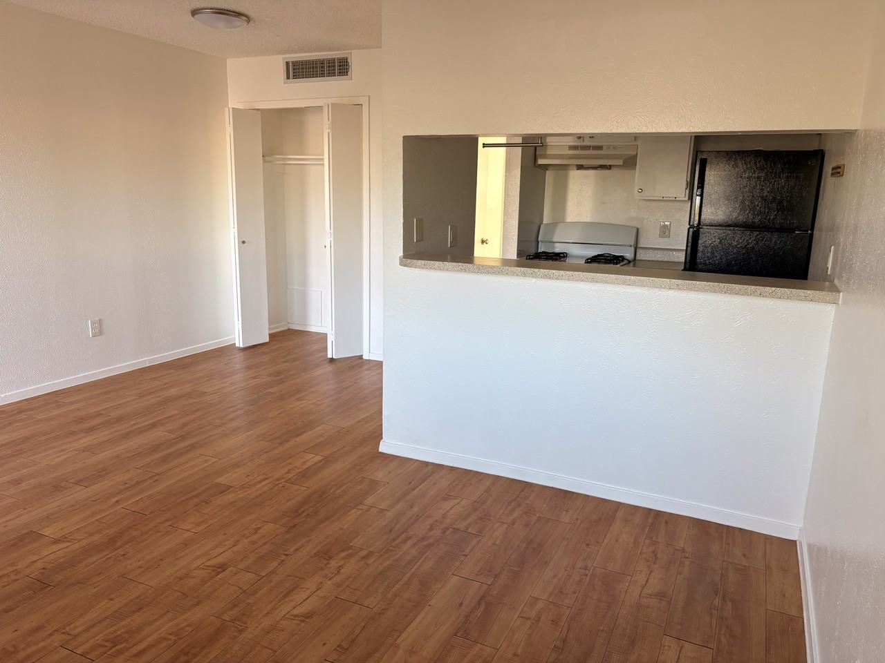 10810 Newmont Rd #3 - Photo 4 of 13