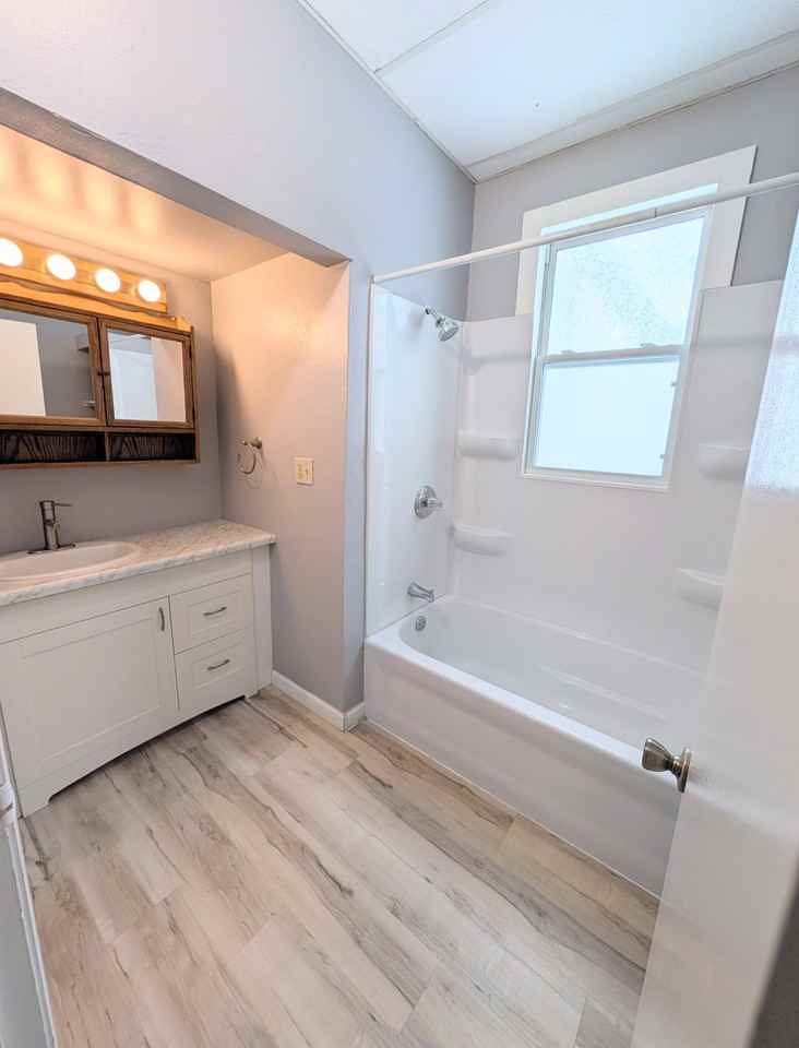 306 N State St #1 - Photo 7 of 16