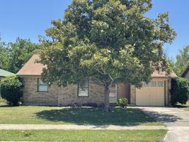 featured image of 2620 Hidden Valley Dr