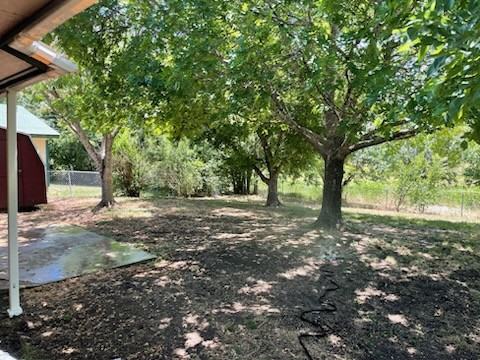 2620 Hidden Valley Dr - Photo 3 of 4