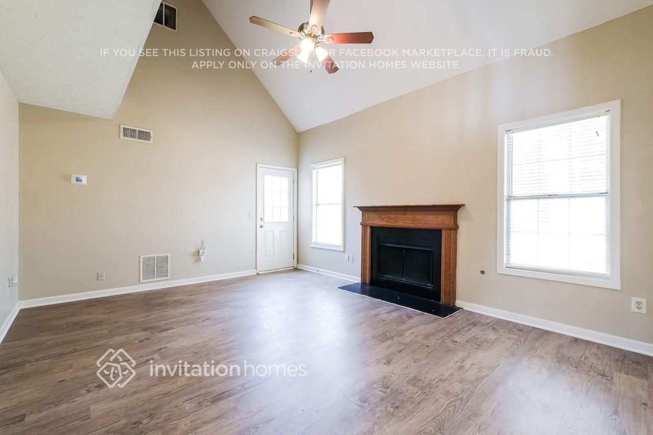 2718 Ashbury Point Ln - Photo 5 of 18