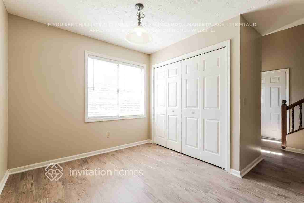 2718 Ashbury Point Ln - Photo 7 of 18