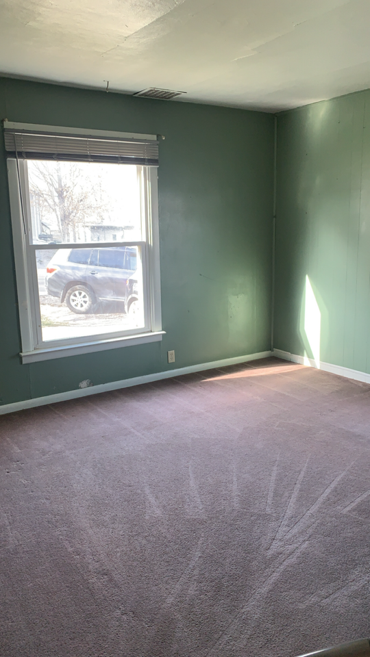 1021 Orange Rd - Photo 3 of 5