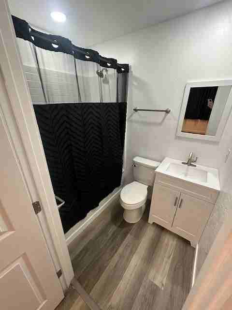 214 S Park Ave #214 - Photo 6 of 7