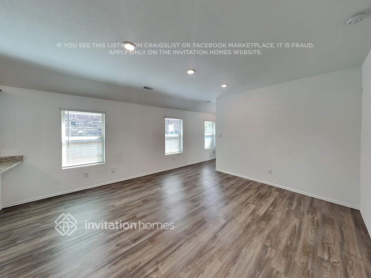 22715 Bolanzo Ln - Photo 2 of 17