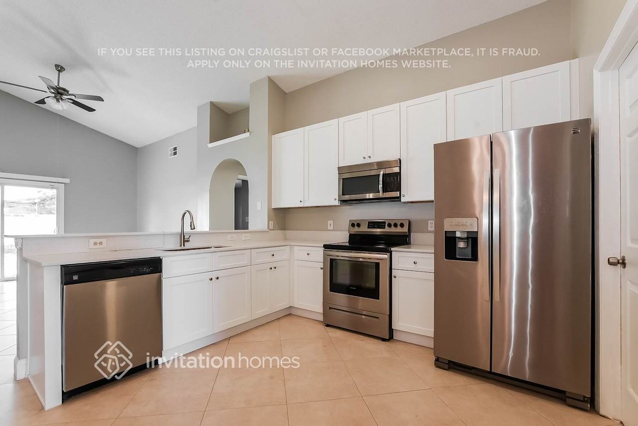 11875 Hatcher Cir - Photo 6 of 17