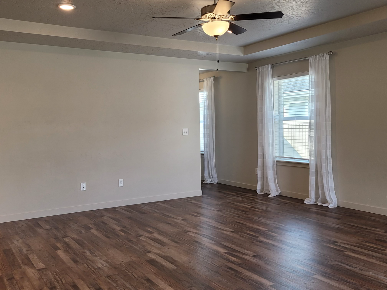 17948 Ryans Ridge Ave - Photo 2 of 20