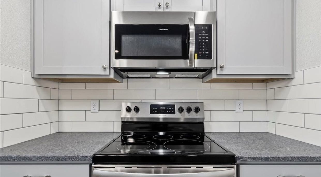 17948 Ryans Ridge Ave - Photo 6 of 20