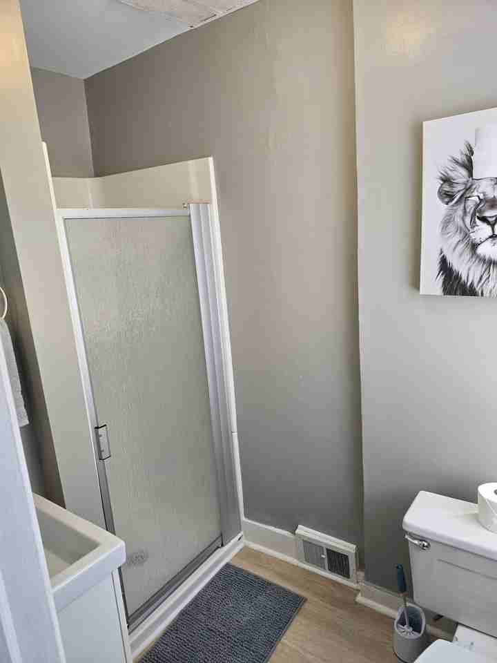 309 S Van Doren St #2 - Photo 4 of 9