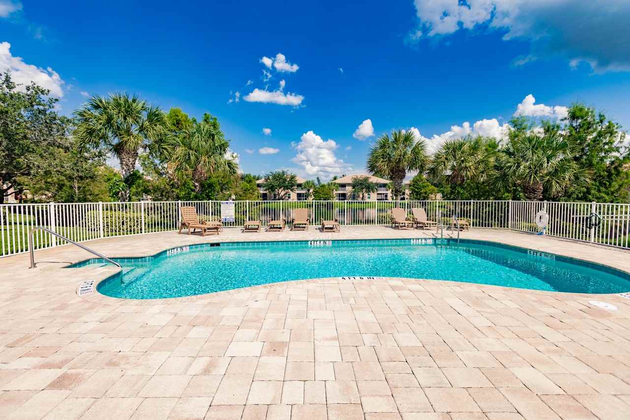 27520 Palmesta Cir #50 - Photo 4 of 17