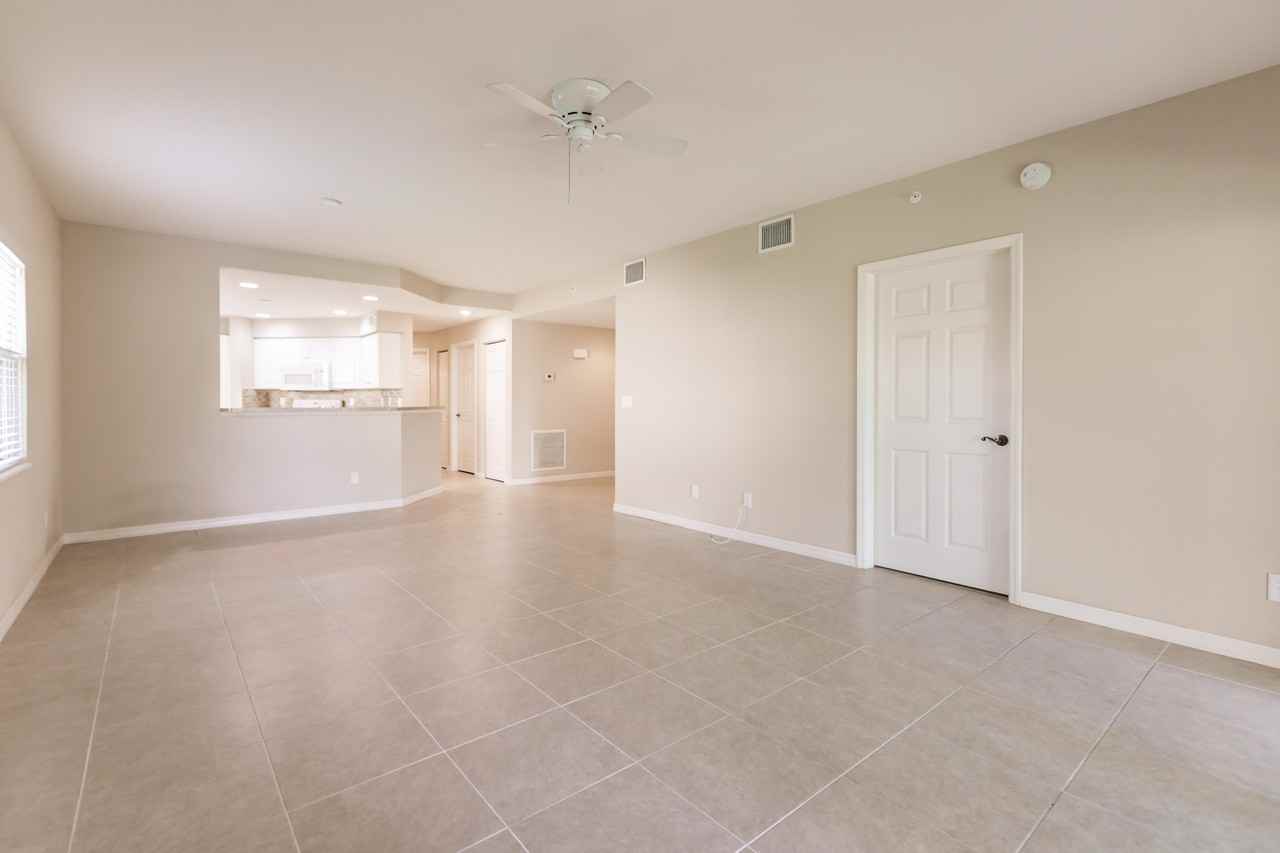 27520 Palmesta Cir #50 - Photo 5 of 17