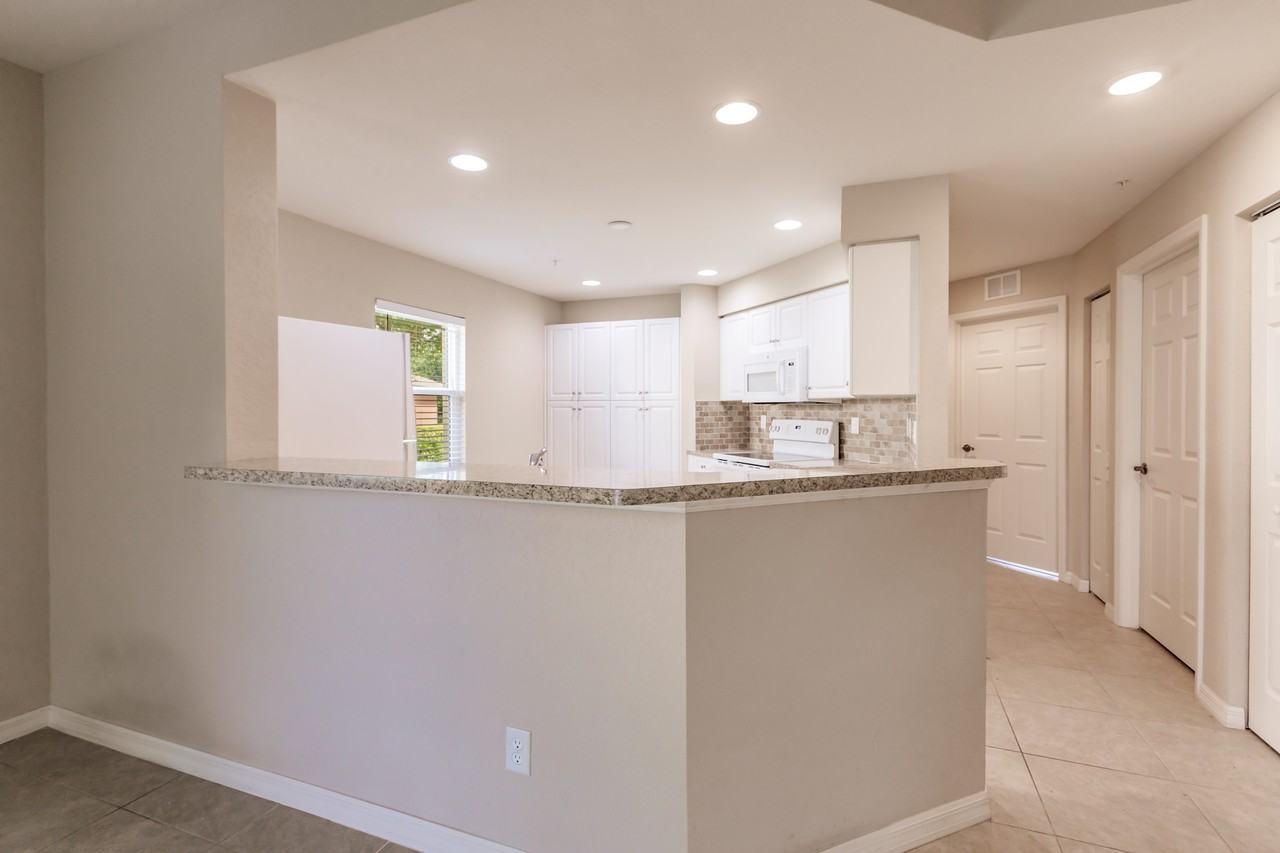 27510 Palmesta Cir #46 - Photo 3 of 15