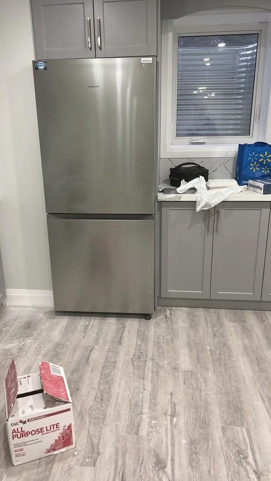 1869 Narcissus Gardens - Photo 3 of 3