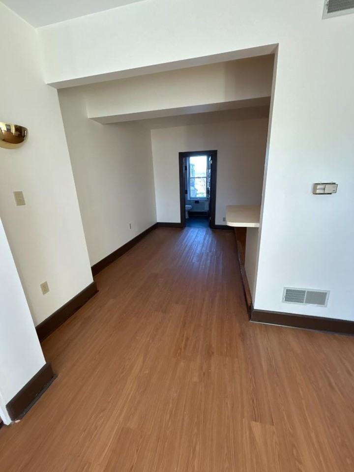 814 N 2nd St - Photo 2 of 11