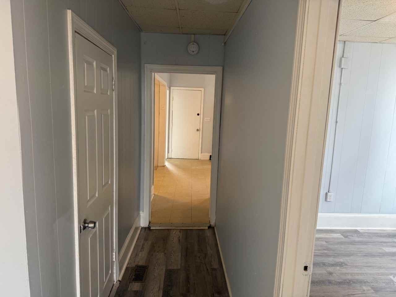 201 Auburn St - Photo 4 of 9