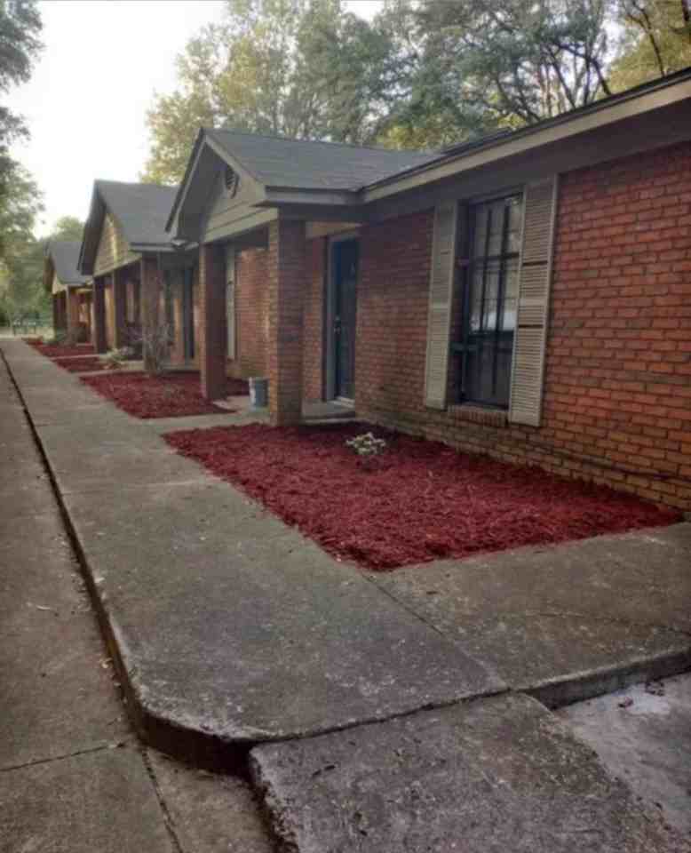 226 N Mock Rd - Photo 2 of 6