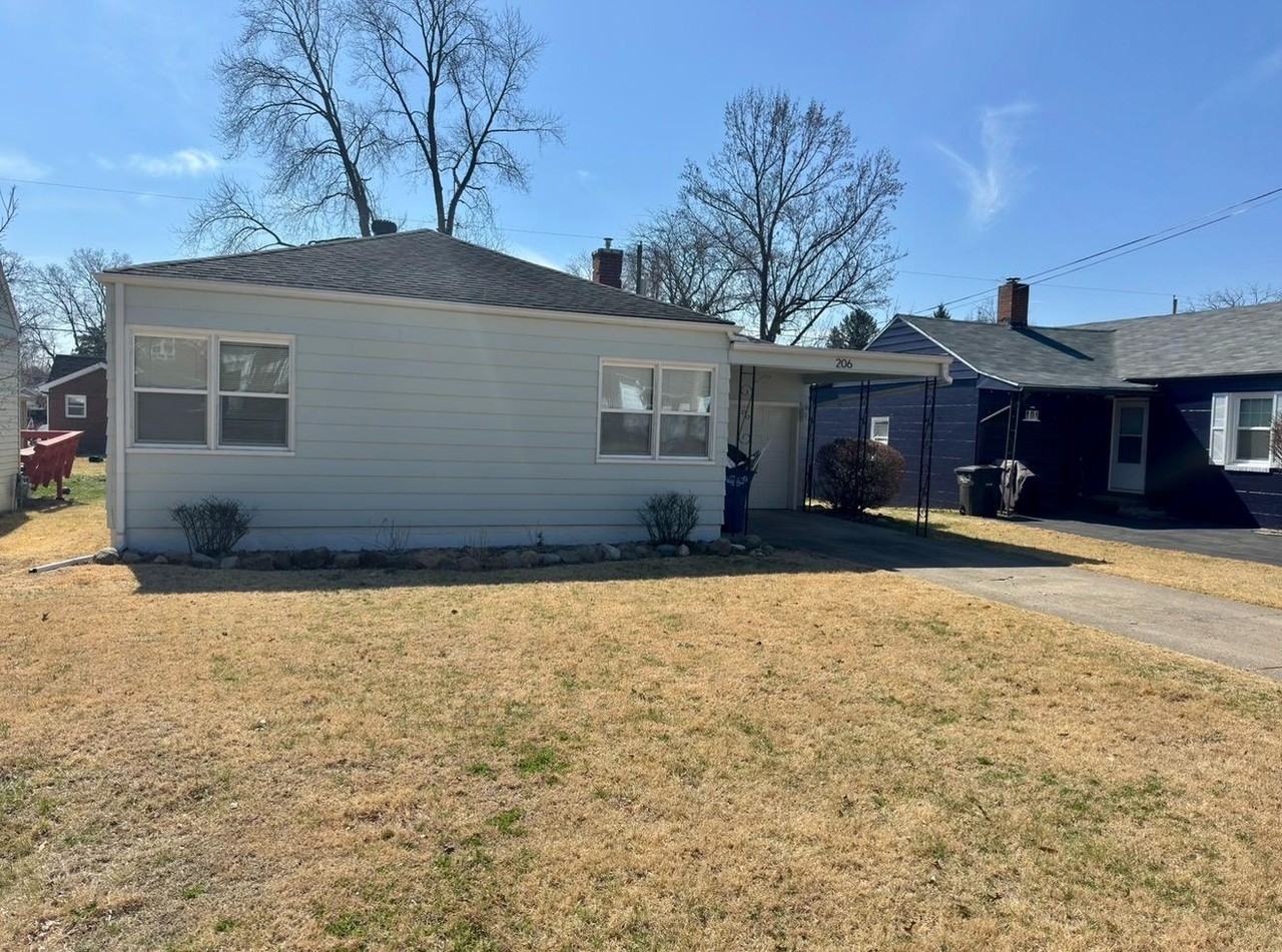 206 W Conron Ave - Photo 2 of 20