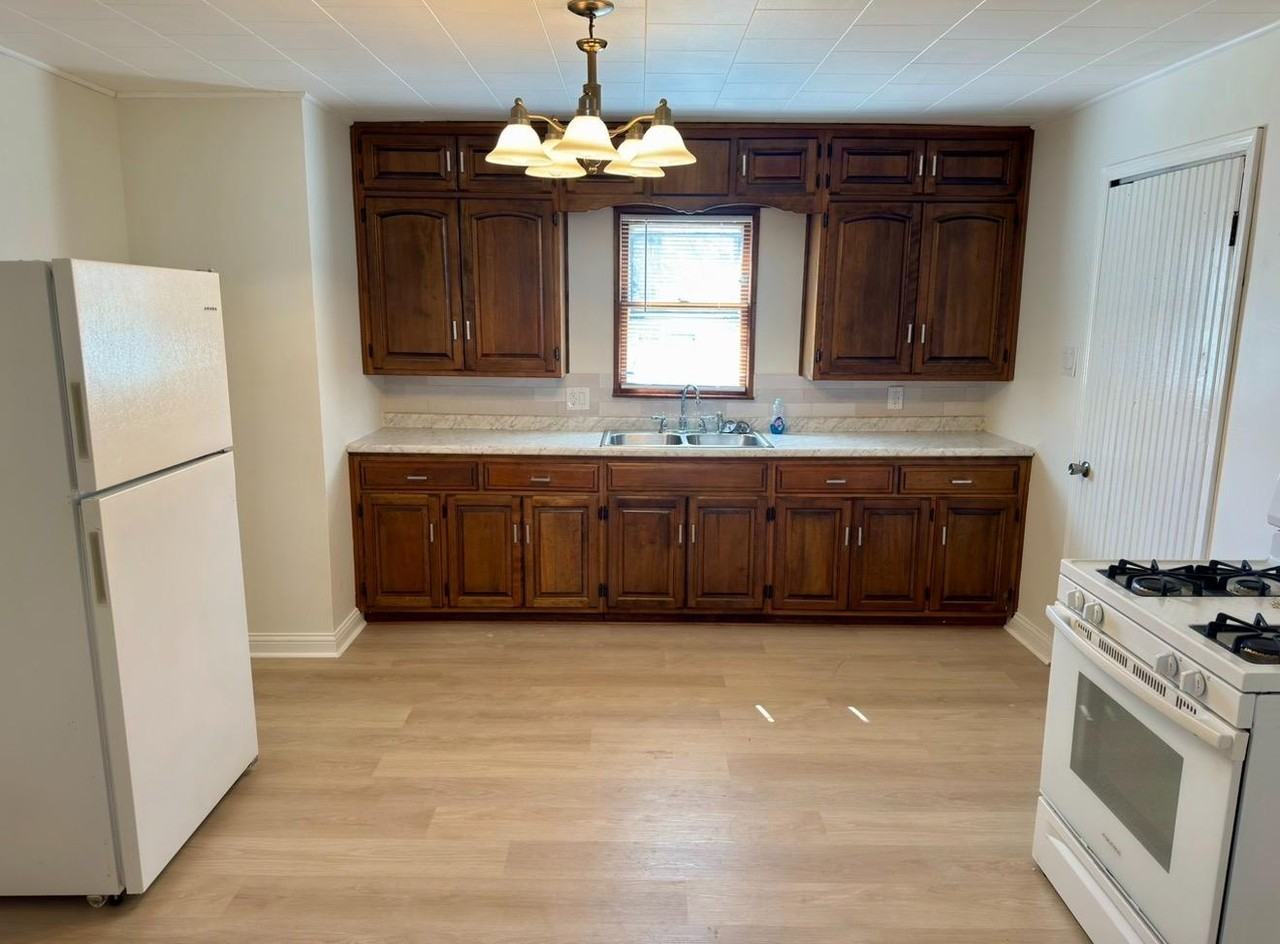 206 W Conron Ave - Photo 7 of 20