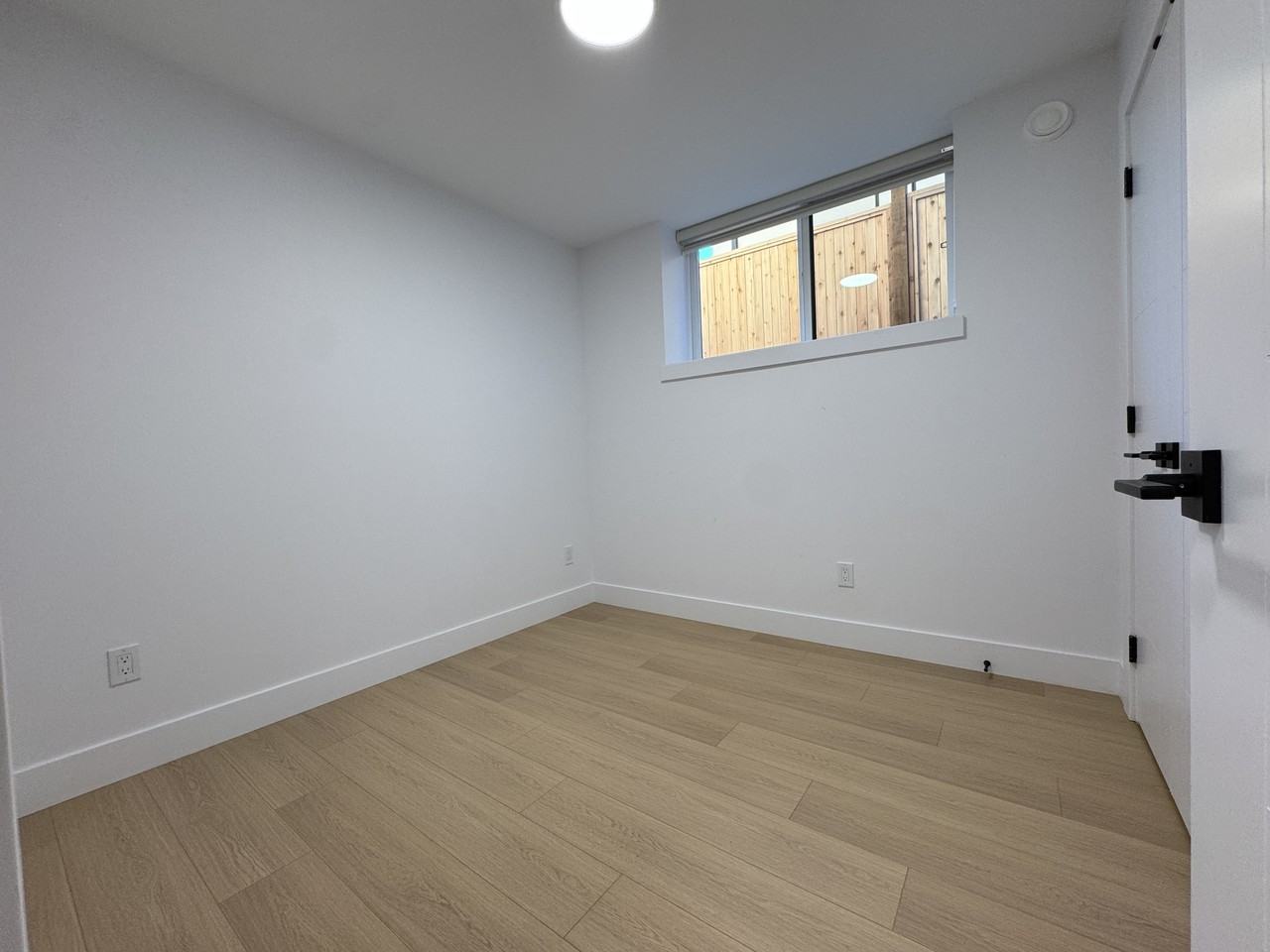 4557 Parker Street - Photo 7 of 19