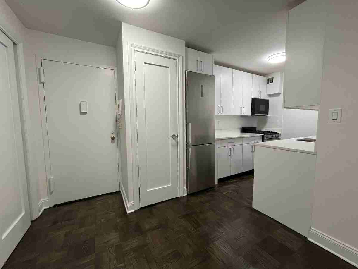 96 5th Ave #15G - Photo 5 of 16