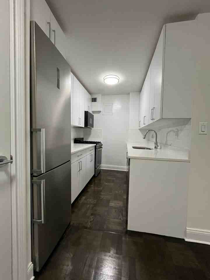 96 5th Ave #10A - Photo 4 of 16