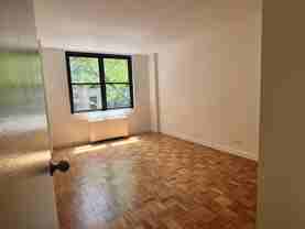 333 E 49th St #8H - Photo 1 of 1