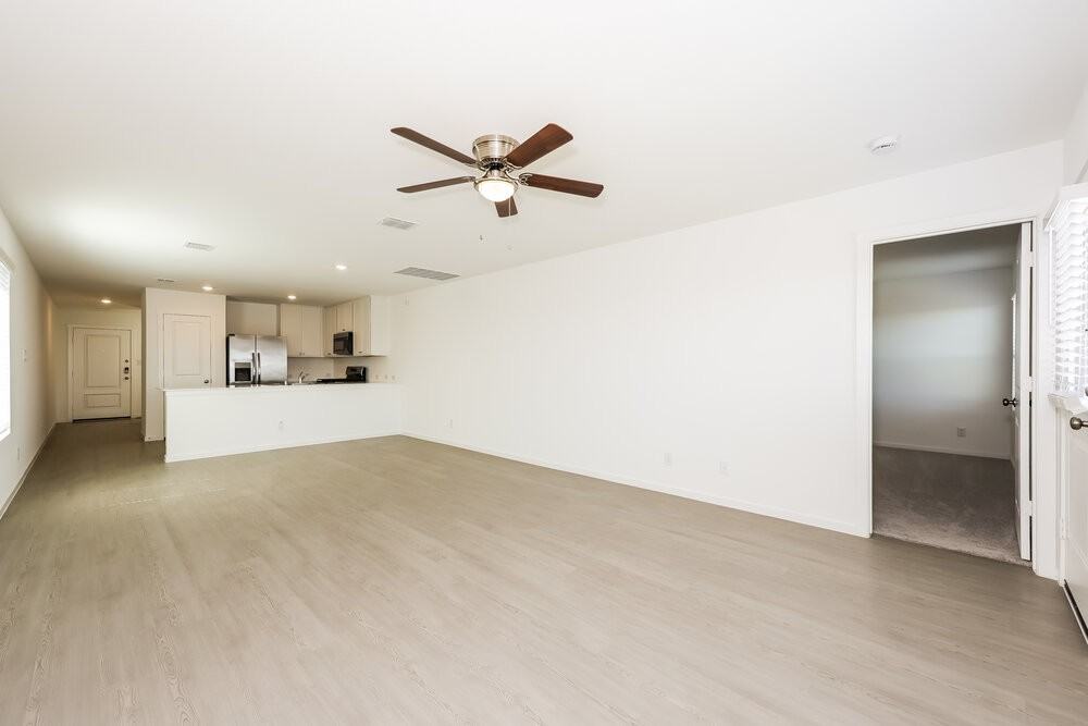 1220 Canyon Wren Dr - Photo 4 of 16