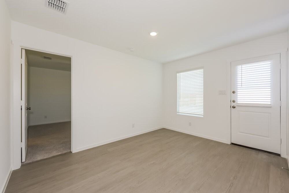 1617 Sparrow Hawk Rd - Photo 6 of 16