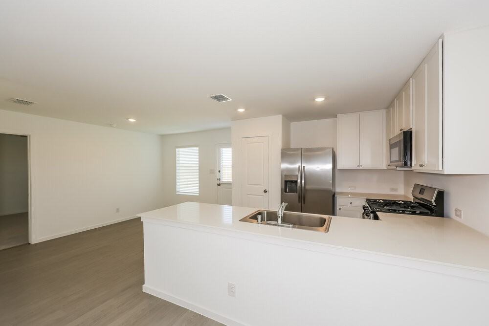 1617 Sparrow Hawk Rd - Photo 7 of 16