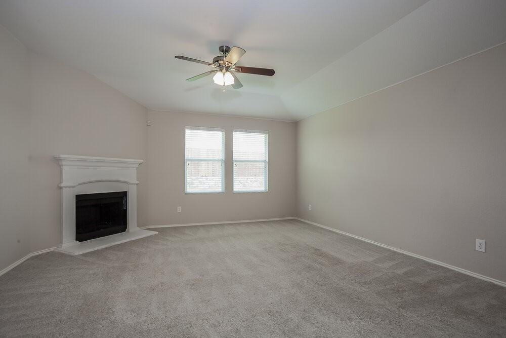 1625 Grassy View Dr - Photo 3 of 15