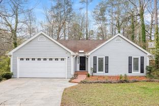 110 River Oaks Dr - Photo 1 of 1