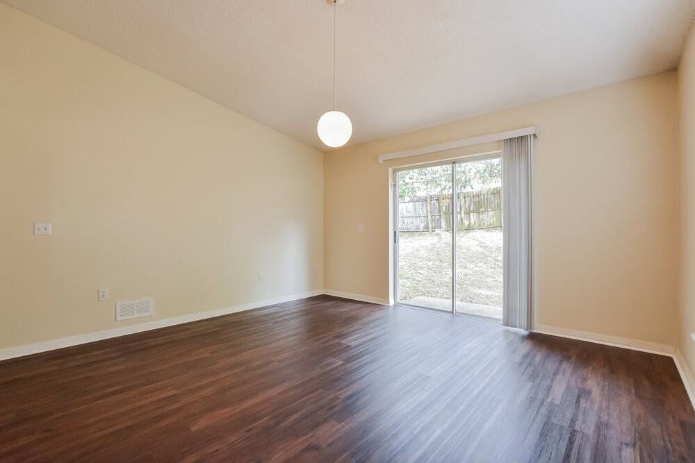 792 Lake Doe Blvd - Photo 7 of 16