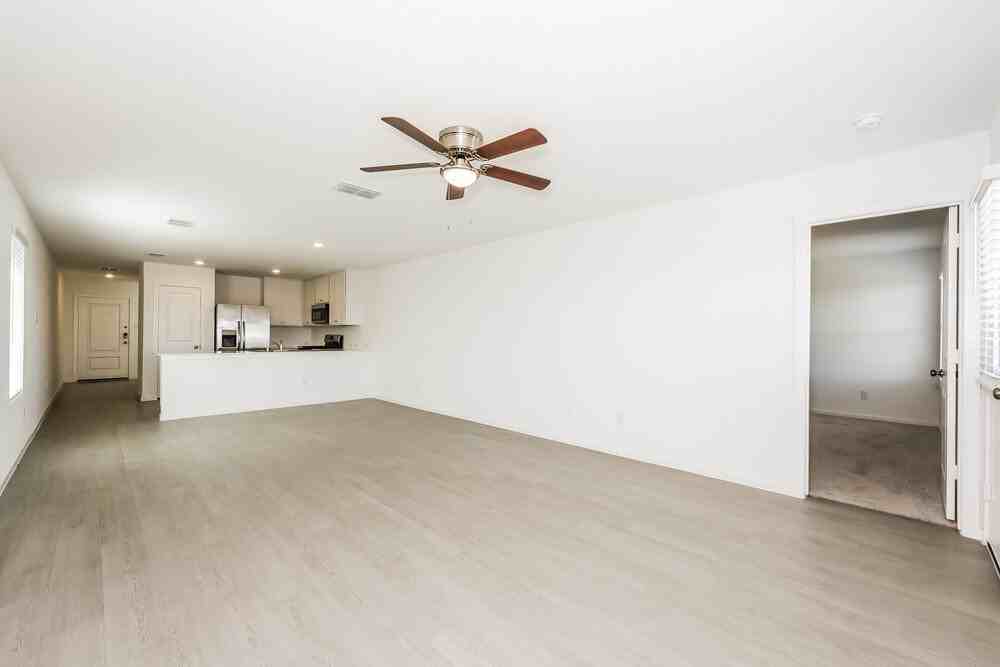 1228 Canyon Wren Dr - Photo 3 of 16