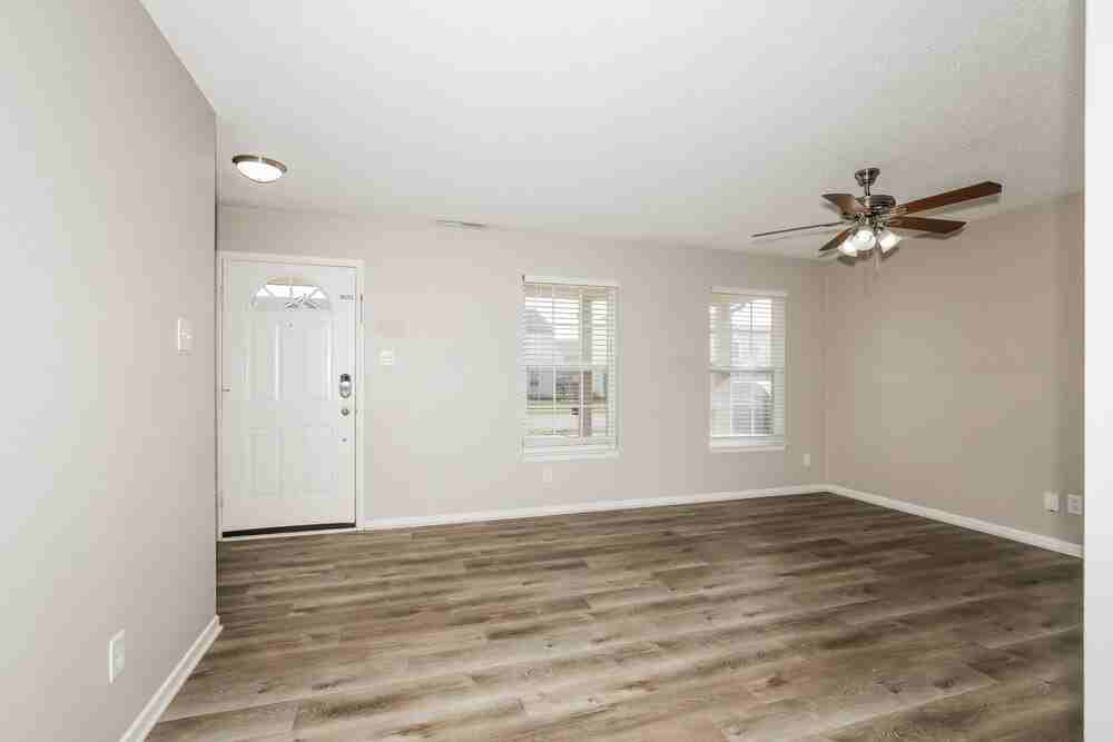 8906 Squire Boone Ct - Photo 5 of 17