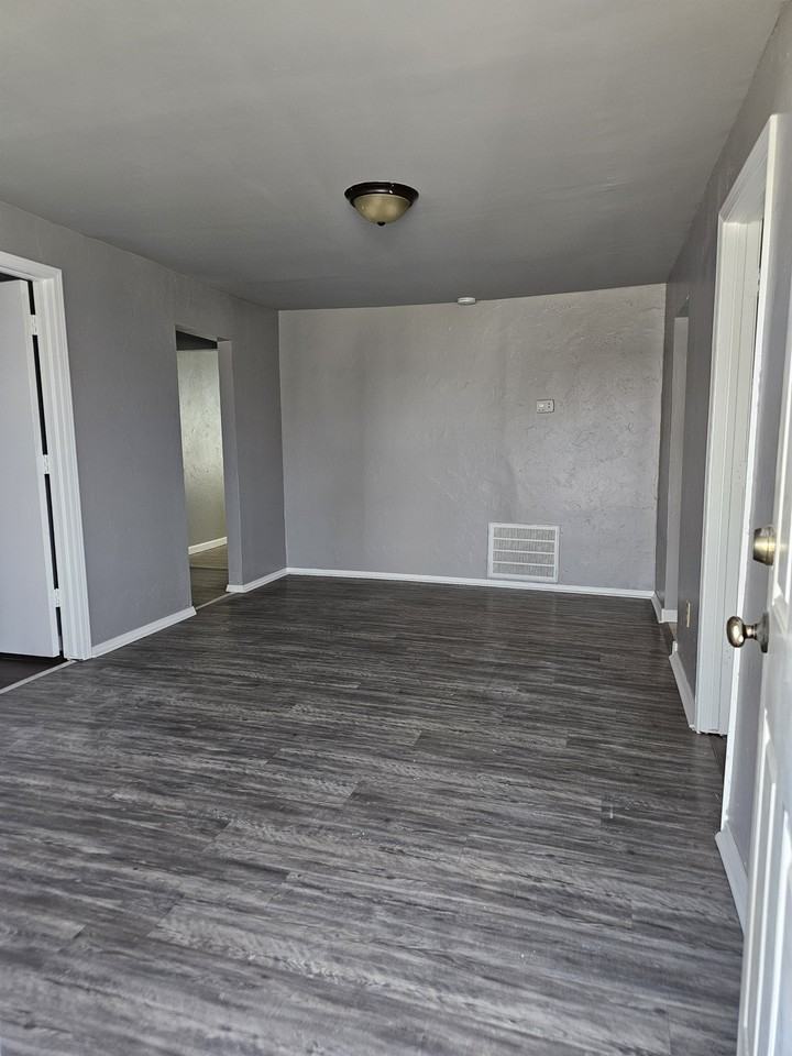 2644 Sw 38th St #1 - Photo 5 of 19