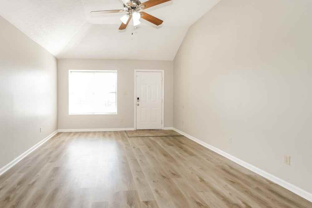 4550 Cedar Leaf Cv - Photo 5 of 16