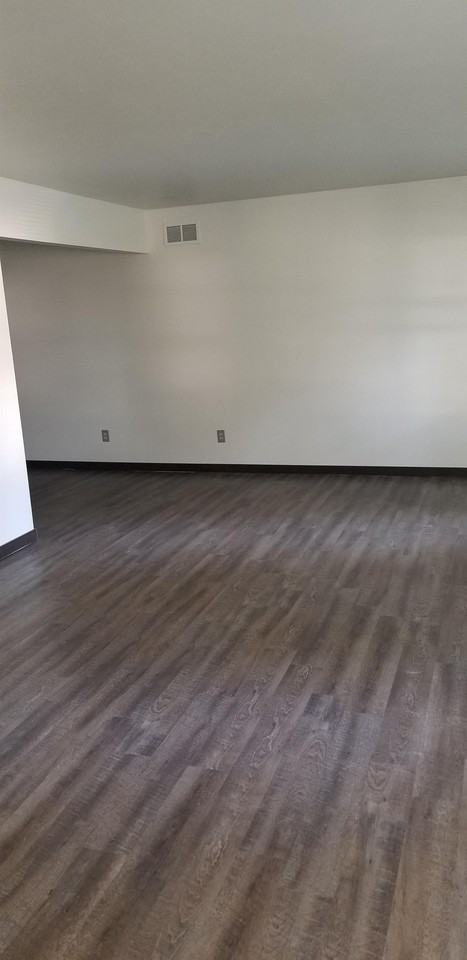 110 S Cleveland Ave #110 - Photo 2 of 11