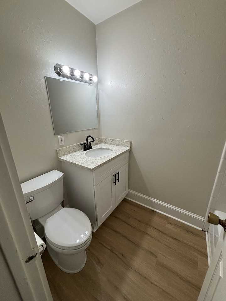 522 Dauphine Street-Rear #522REAR - Photo 4 of 8