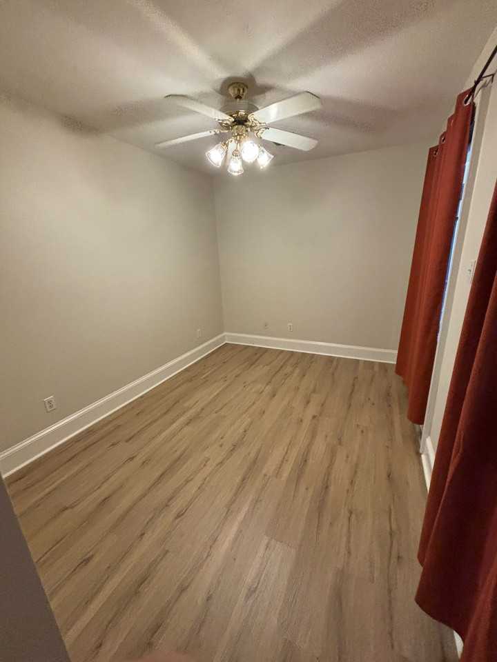 522 Dauphine Street-Rear #522REAR - Photo 7 of 8