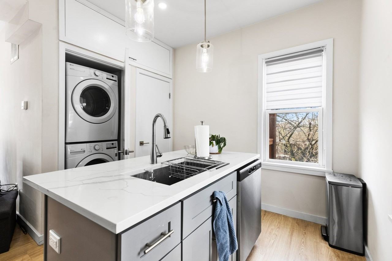 7 Transit Street7 Transit Street - 1 #1 - Photo 5 of 11