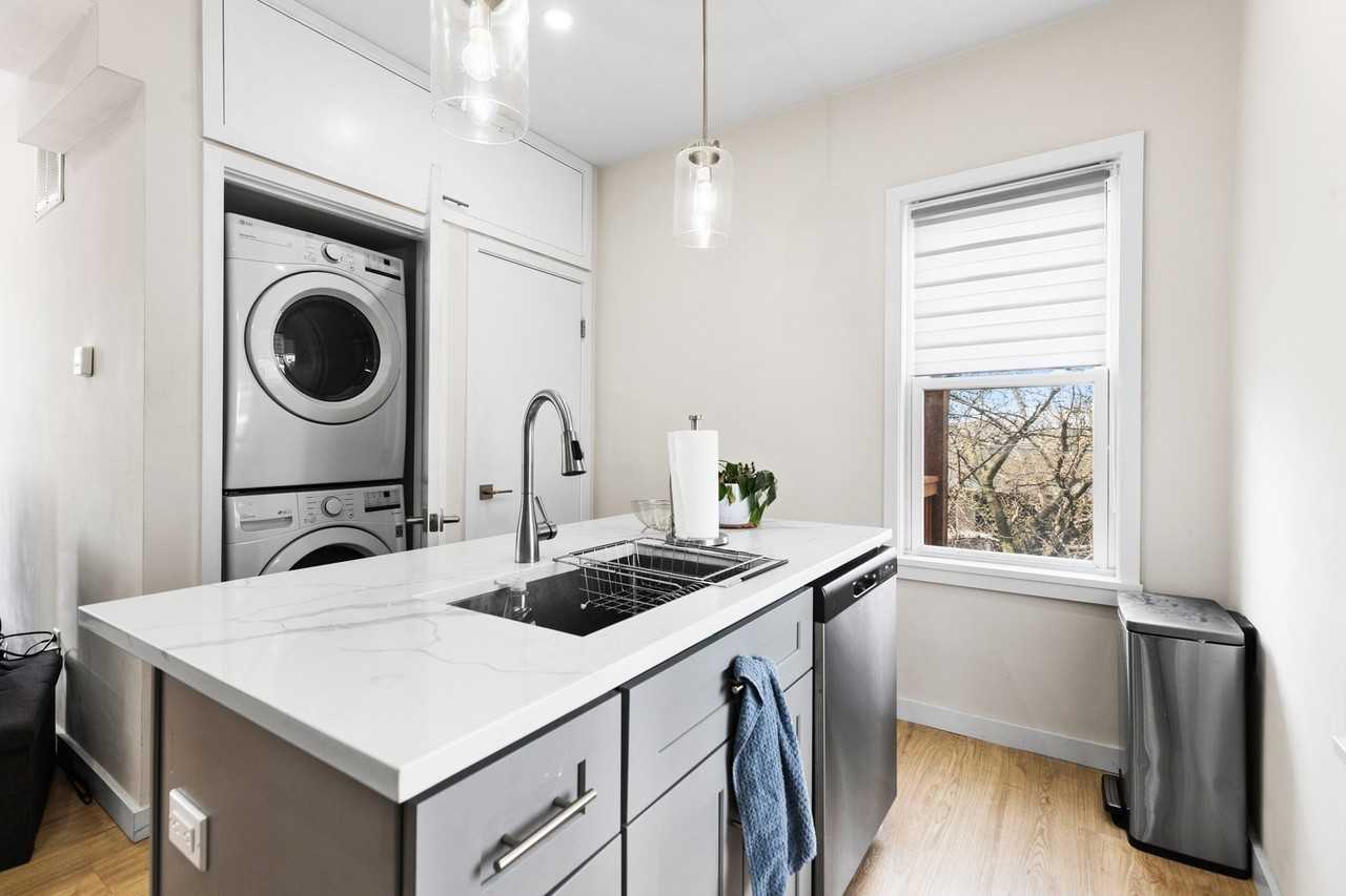 7 Transit Street7 Transit Street - 2 #2 - Photo 5 of 11