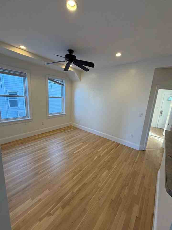 4-12 Humboldt Place4-12 Humboldt Place, 12 - 3 #12-3 - Photo 2 of 5