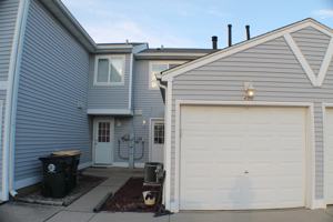 featured image of 422 Meadow Green Ln #1