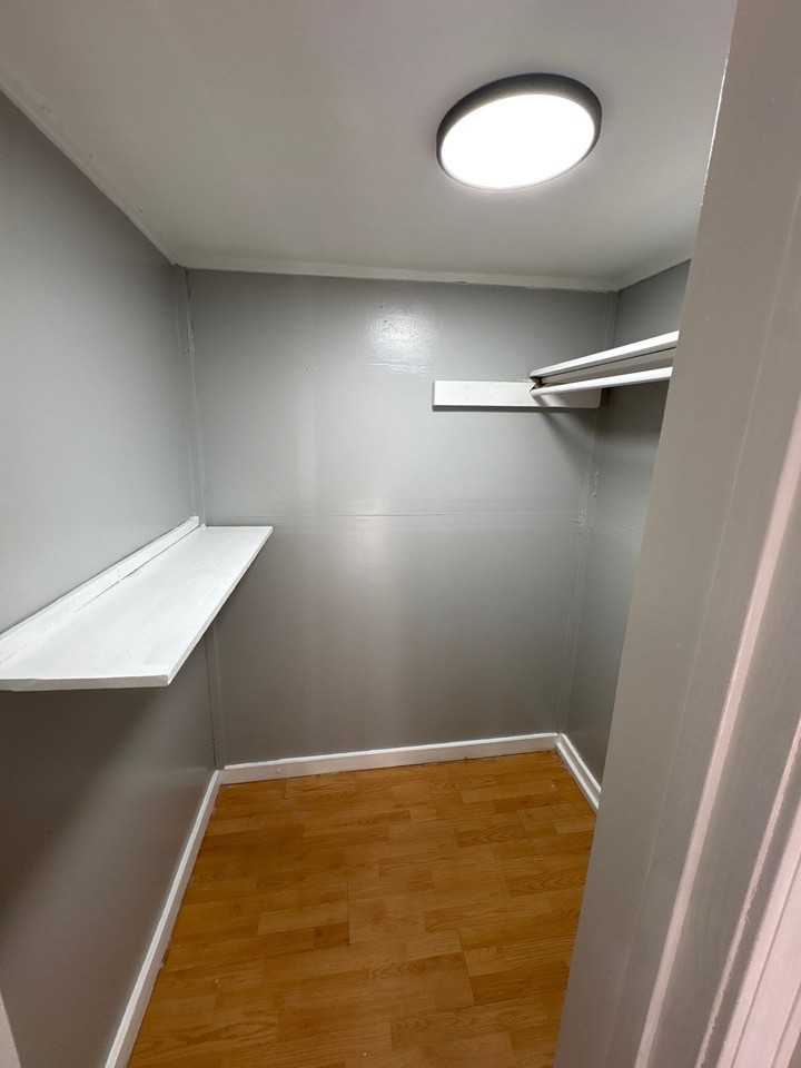 329 N College St #A - Photo 6 of 9